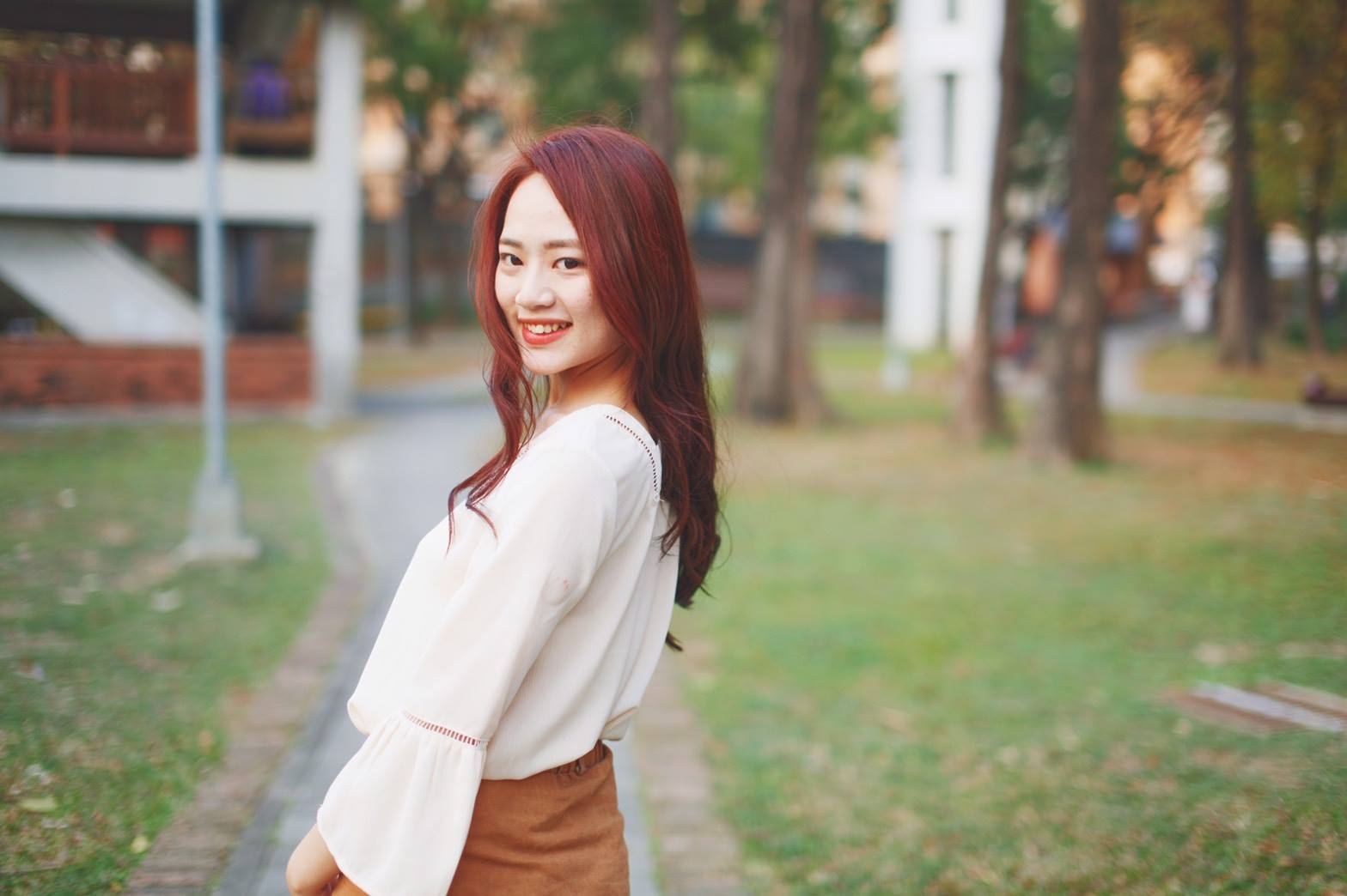 台中染髮,台中剪髮,台中燙髮推薦,火星紅髮色