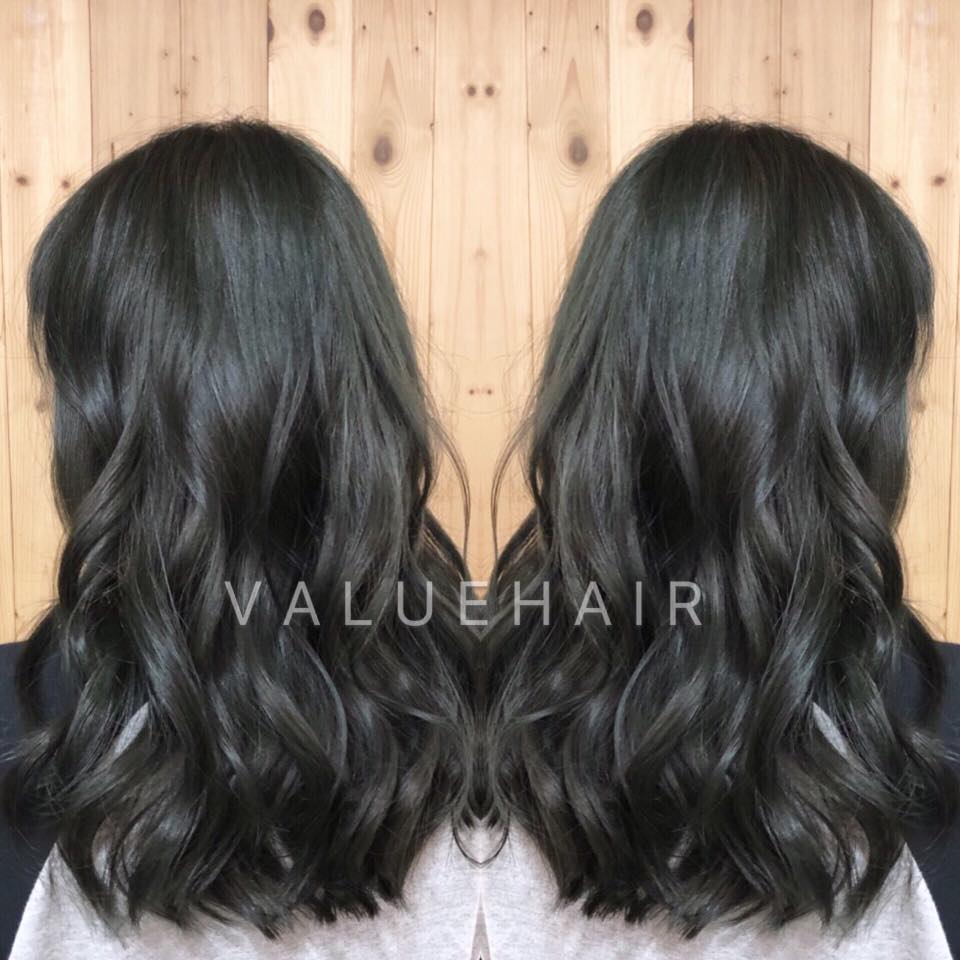 【台中染髮】霧感墨綠色髮色