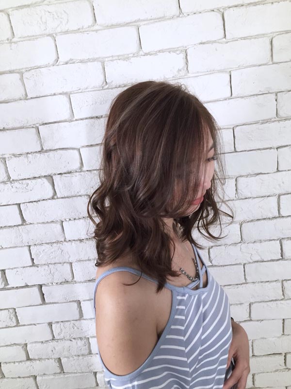 台中染髮推薦迷霧棕髮色,台中剪髮、台中燙髮推薦