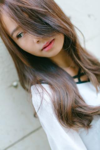 栗棕色挑染卡其色髮色,台中染髮,台中剪髮,台中燙髮推薦