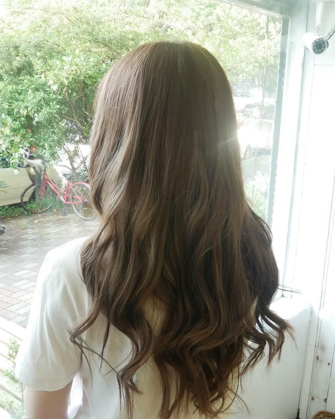 【台中染髮】微霧感榛果色髮色,台中剪髮,台中燙髮,台中一中染髮