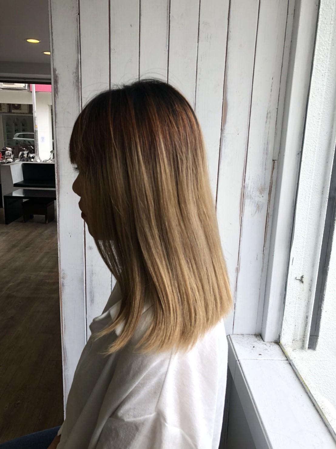 台中染髮灰棕拼接灰色髮色,漸層宗造型前 2